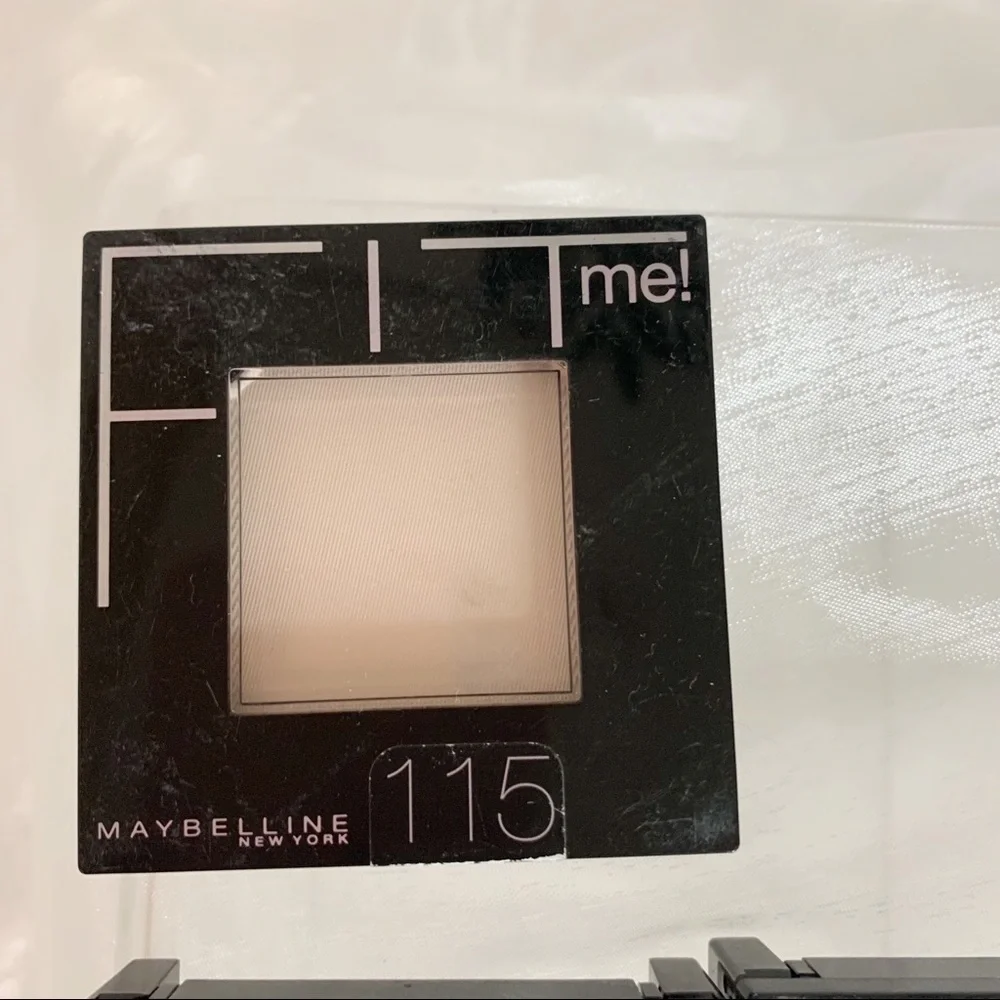 Maybelline New York Fit Me! Pressed Powder, Ivory [115] 0.30 oz